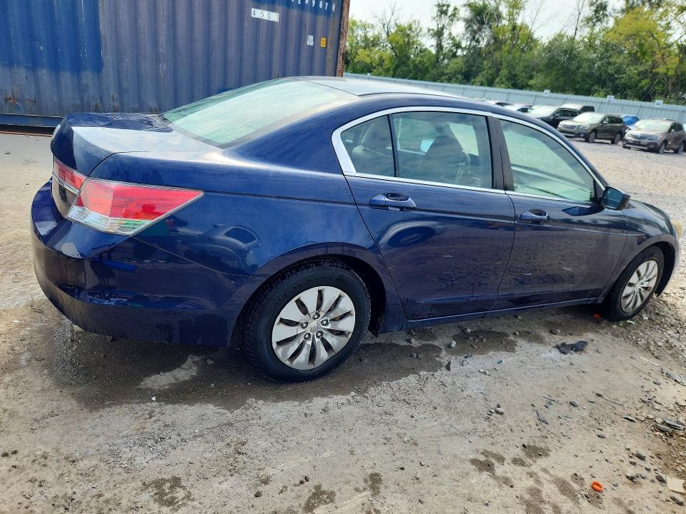 Photo 3 from auction – 2012 HONDA ACCORD with VIN 1HGCP2F34CA044265