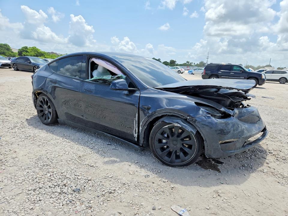 Photo 4 from auction – 2024 TESLA MODEL Y with VIN 7SAYGDEDXRF052612