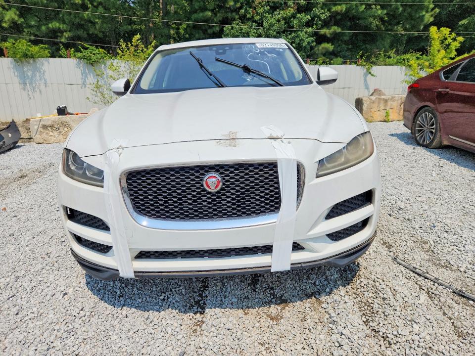 Photo 5 from auction – 2017 JAGUAR F-PACE with VIN SADCS2BV3HA062837