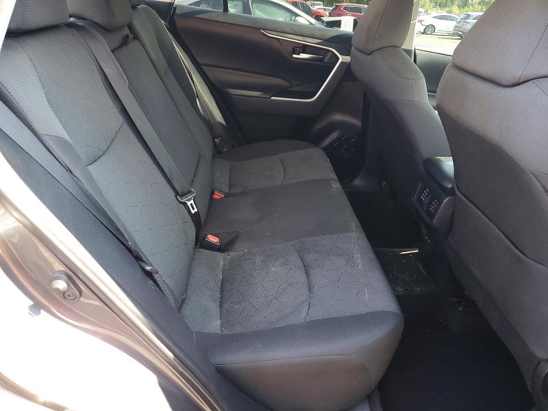 Photo 11 from auction – 2022 TOYOTA RAV4 with VIN 2T3P1RFV3NW299215