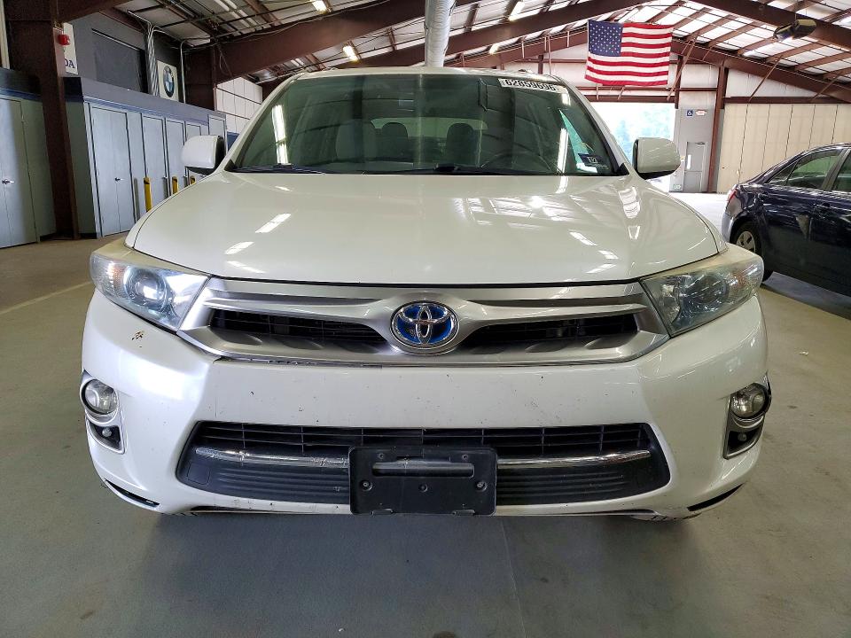 Photo 5 from auction – 2012 TOYOTA HIGHLANDER with VIN JTEBC3EH3C2009781