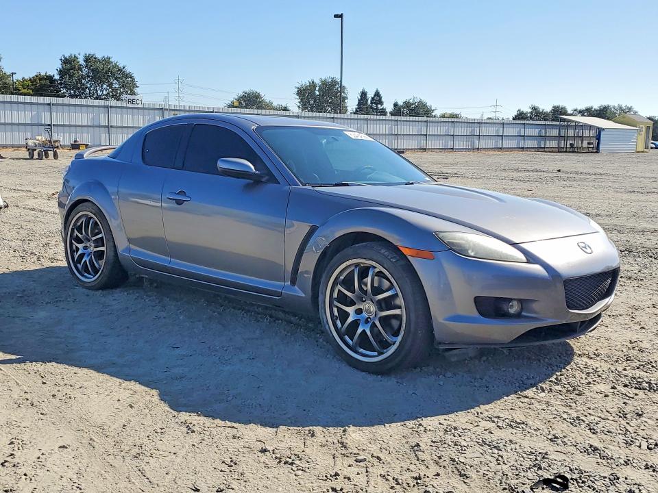 Photo 4 from auction – 2004 MAZDA RX8 with VIN JM1FE173640101664