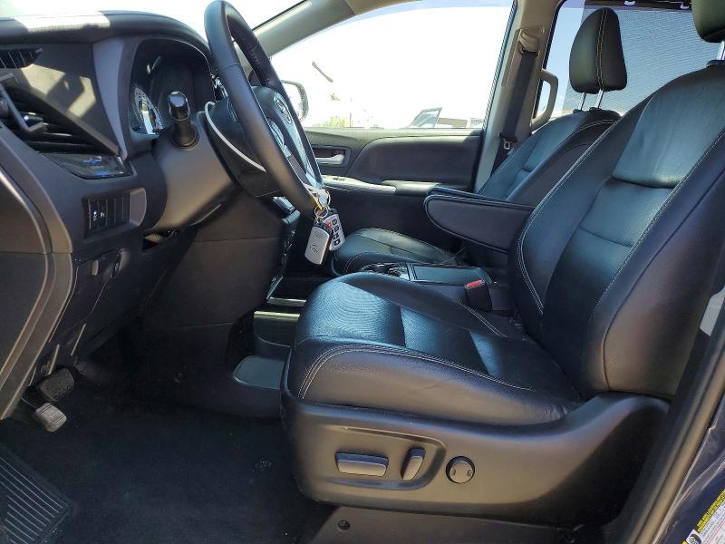 Photo 7 from auction – 2019 TOYOTA SIENNA with VIN 5TDEZ3DC8KS211383