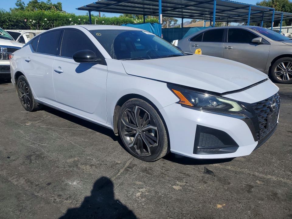 Photo 4 from auction – 2024 NISSAN ALTIMA with VIN 1N4BL4CV3RN408044