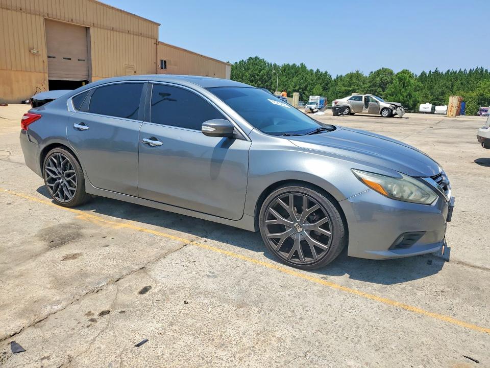 Photo 4 from auction – 2016 NISSAN ALTIMA with VIN 1N4BL3AP4GC161737