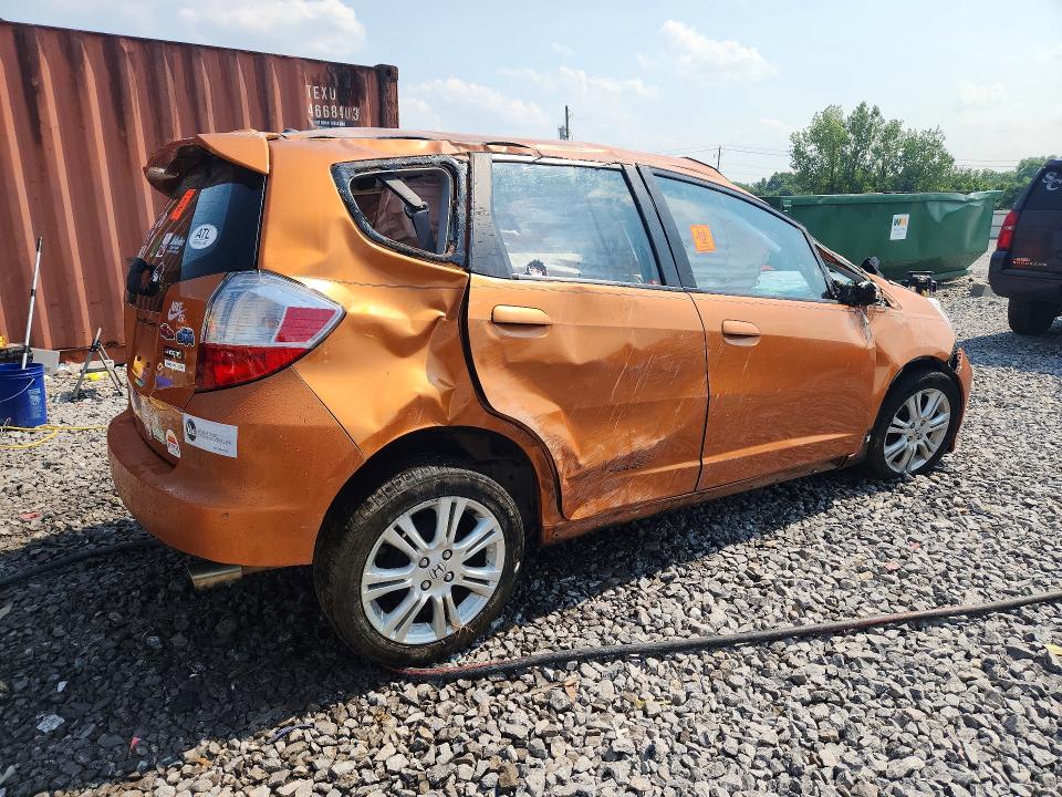 Photo 3 from auction – 2009 HONDA FIT with VIN JHMGE884X9S033576