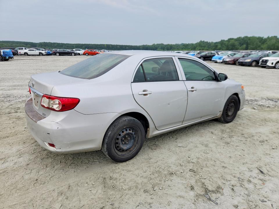 Photo 3 from auction – 2013 TOYOTA COROLLA with VIN 2T1BU4EE9DC919645