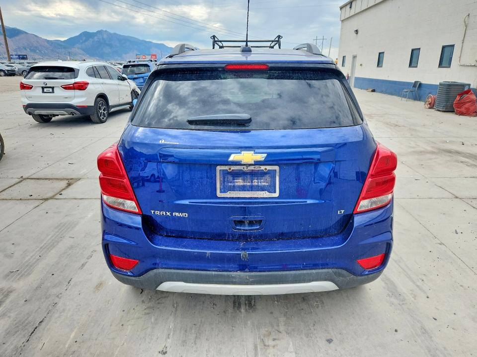 Photo 6 from auction – 2017 CHEVROLET TRAX with VIN 3GNCJPSB7HL130915