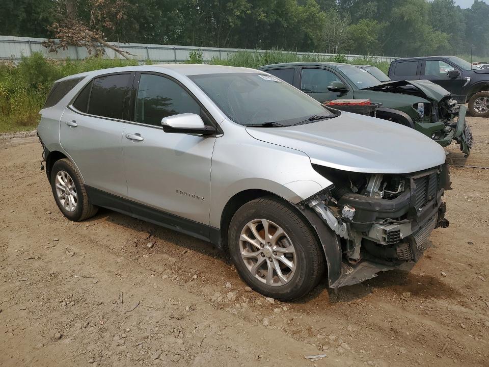 Photo 4 from auction – 2019 CHEVROLET EQUINOX with VIN 3GNAXJEV6KS609025
