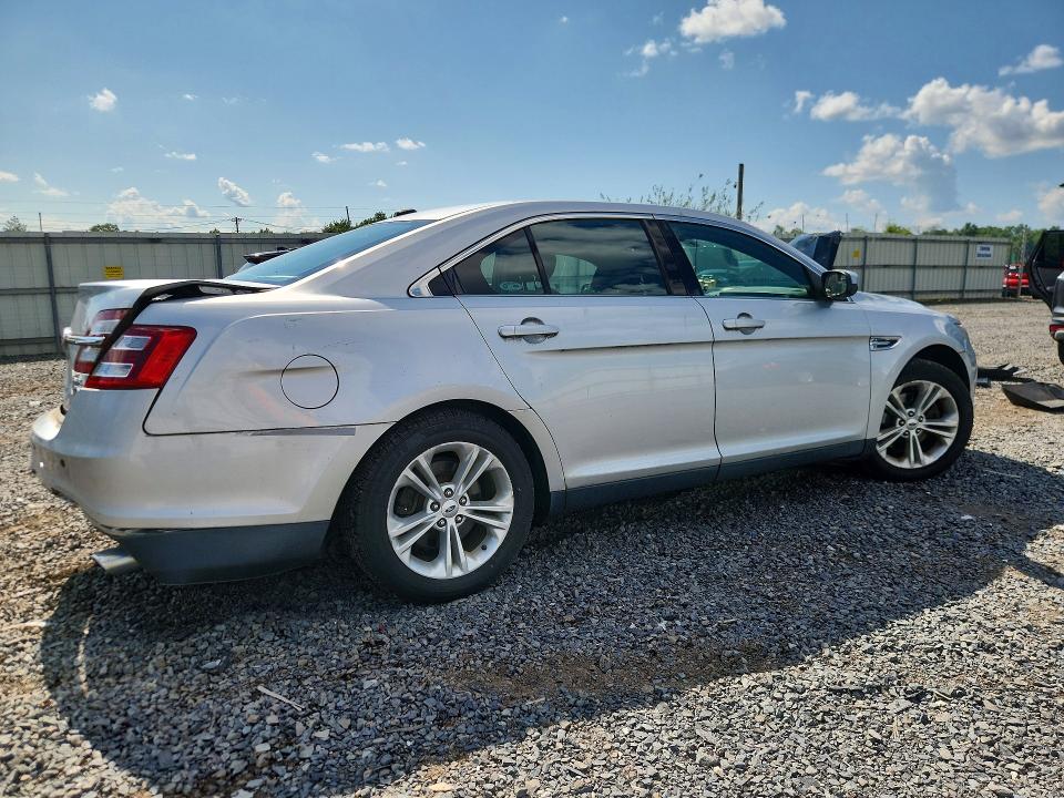 Photo 3 from auction – 2013 FORD TAURUS with VIN 1FAHP2H86DG108937
