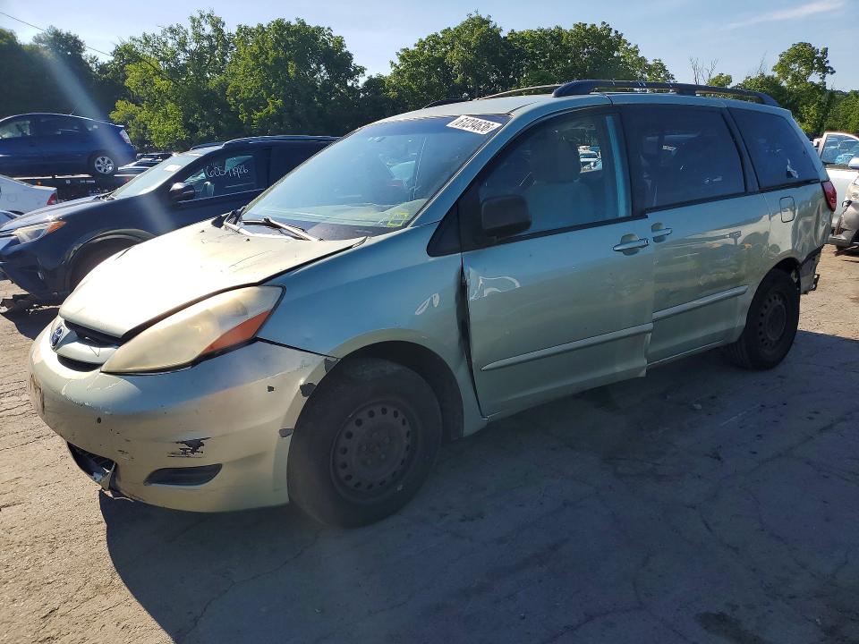 2009 TOYOTA SIENNA - Търг №61234636