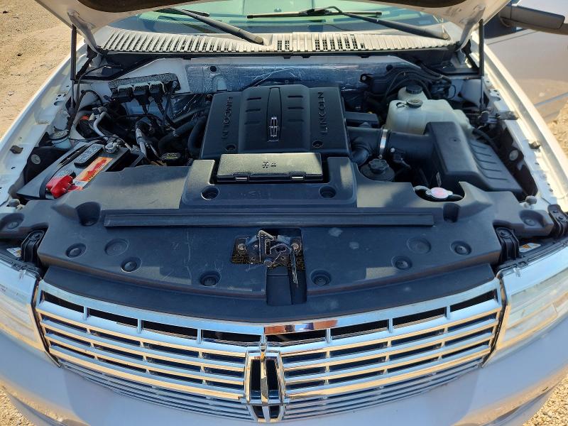 Photo 12 from auction – 2013 LINCOLN NAVIGATOR with VIN 5LMJJ2J56DEL01767