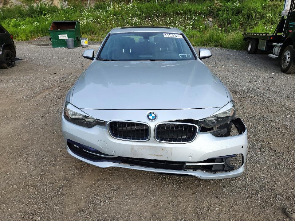 Photo 5 from auction – 2016 BMW 328 with VIN WBA8E3G51GNU03910