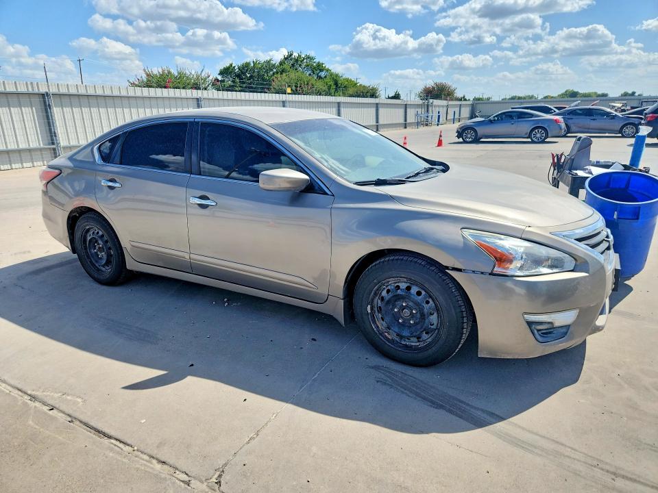 Photo 4 from auction – 2014 NISSAN ALTIMA with VIN 1N4AL3AP0EN213653