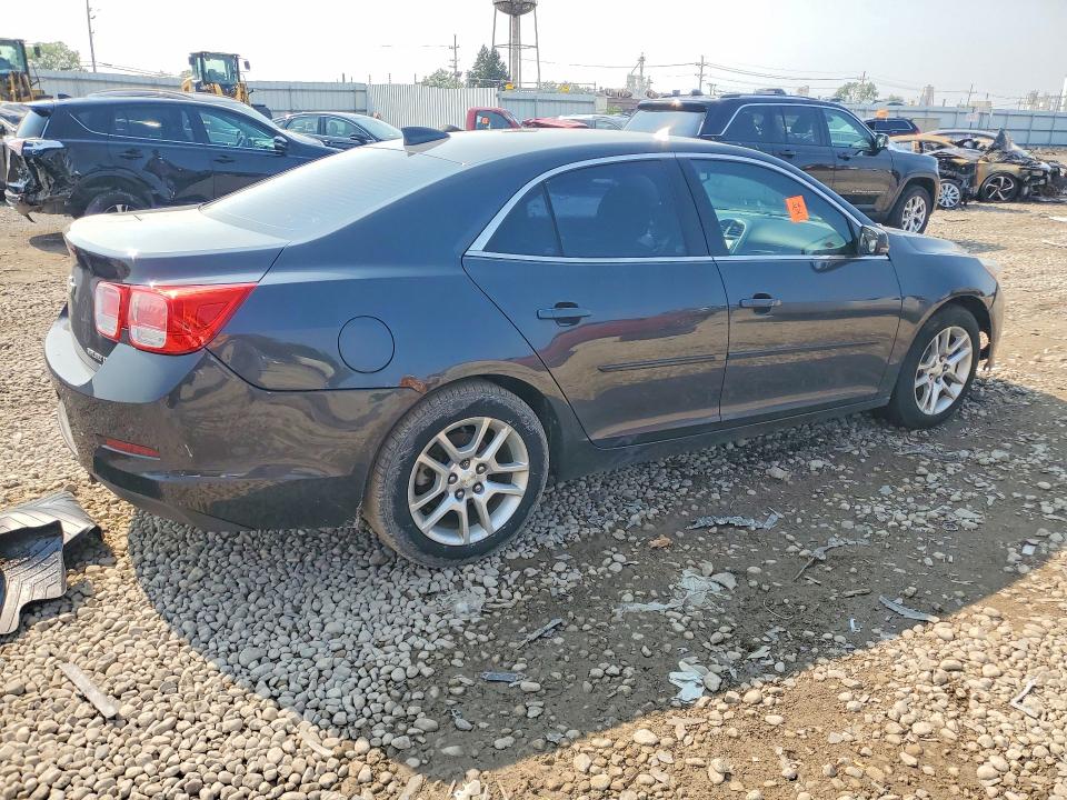 Zdjęcie 3 z aukcji – 2015 CHEVROLET MALIBU z VIN 1G11C5SL6FF323452