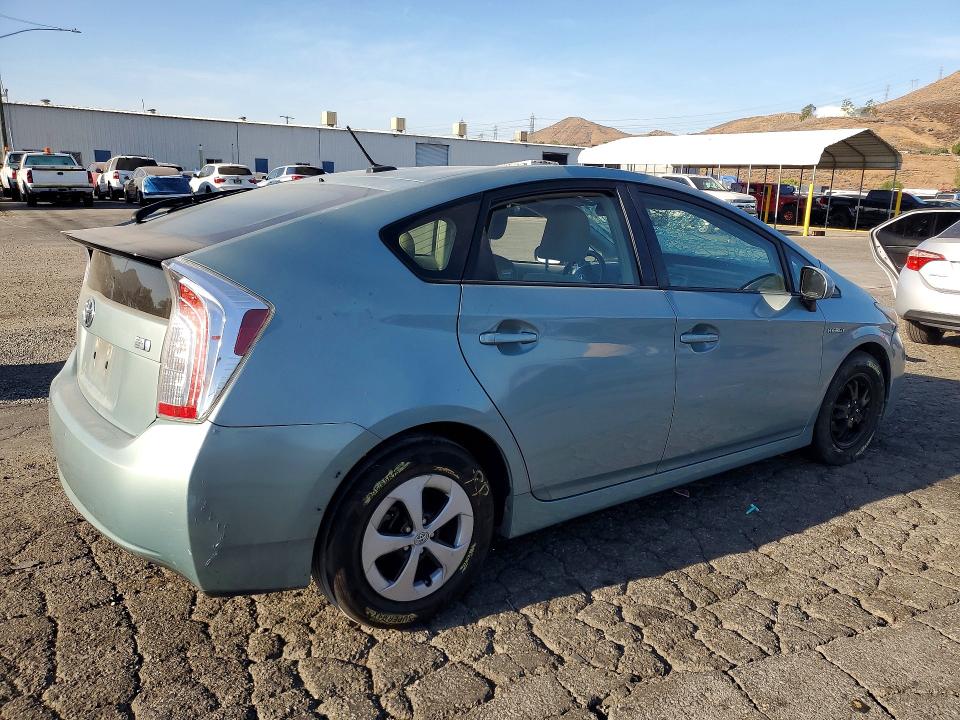 Photo 3 from auction – 2015 TOYOTA PRIUS with VIN JTDKN3DU7F1976532
