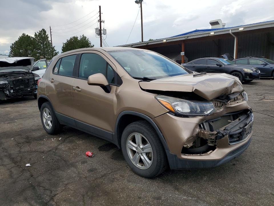 Photo 4 from auction – 2018 CHEVROLET TRAX with VIN 3GNCJNSB5JL324997
