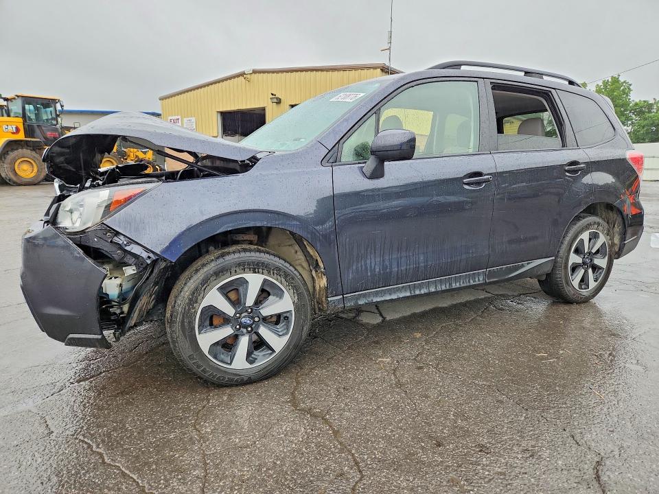 SUBARU FORESTER 2017 with VIN JF2SJAGC0HH495987 - Photo from auction