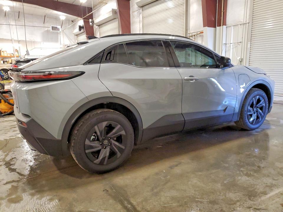 Photo 3 from auction – 2026 TOYOTA C-HR with VIN JTMAAAADXTJ011787