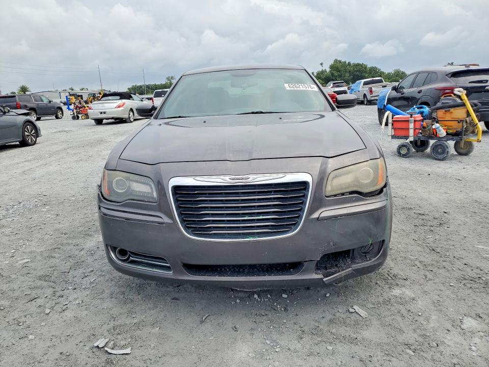 Photo 5 from auction – 2014 CHRYSLER 300 with VIN 2C3CCABG9EH165055