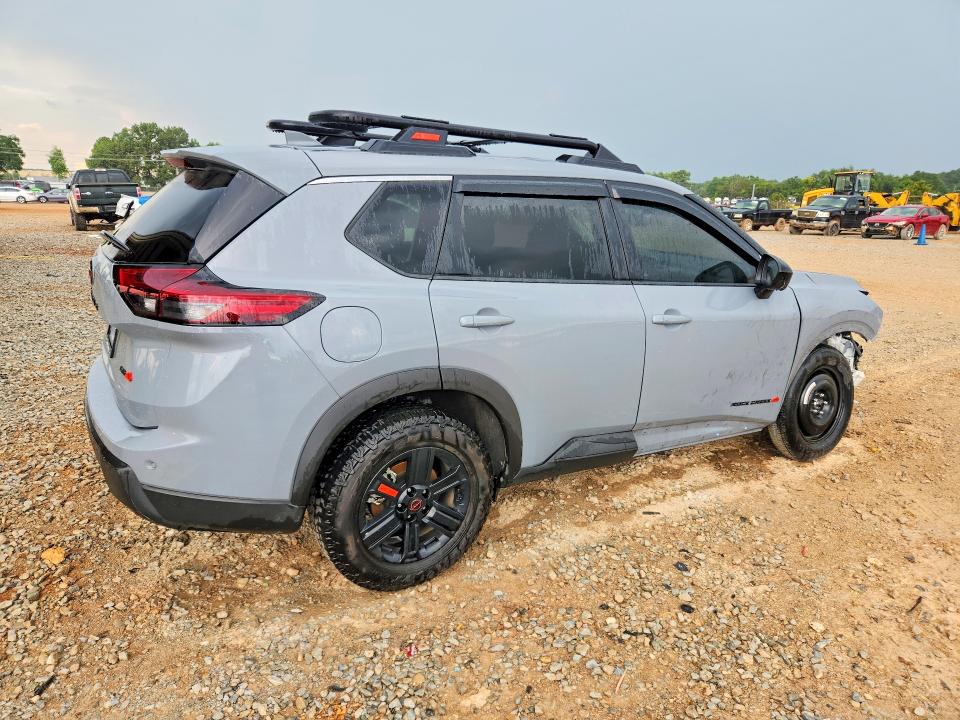 Photo 3 from auction – 2025 NISSAN ROGUE with VIN 5N1BT3BB3SC809201