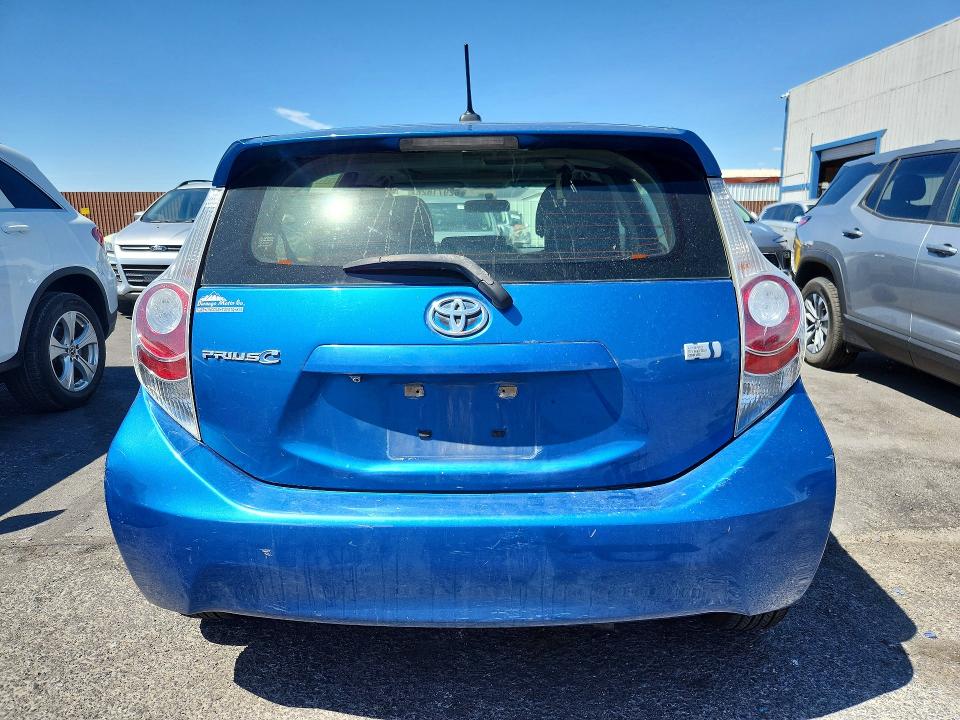 Photo 6 from auction – 2014 TOYOTA PRIUS C with VIN JTDKDTB35E1066826