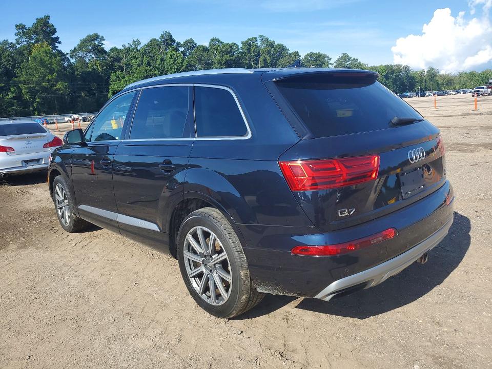 Photo 2 from auction – 2017 AUDI Q7 with VIN WA1VAAF77HD057274