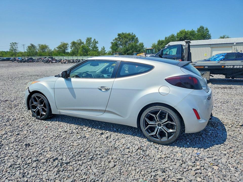 Photo 2 from auction – 2012 HYUNDAI VELOSTER with VIN KMHTC6AD8CU057497