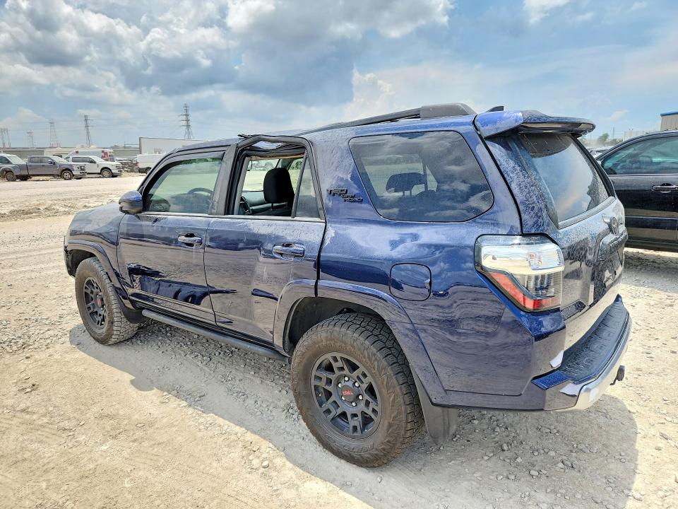 Photo 2 from auction – 2024 TOYOTA 4RUNNER with VIN JTEPU5JR2R6233428