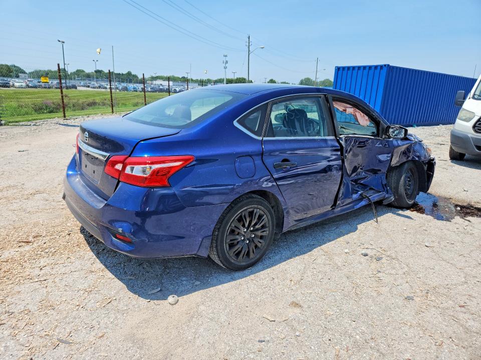 Photo 3 from auction – 2018 NISSAN SENTRA with VIN 3N1AB7AP6JY303684