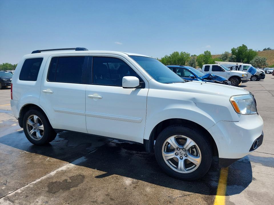 Photo 4 from auction – 2014 HONDA PILOT with VIN 5FNYF3H56EB027361