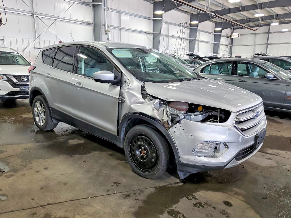 Photo 4 from auction – 2019 FORD ESCAPE with VIN 1FMCU9GD5KUB61000