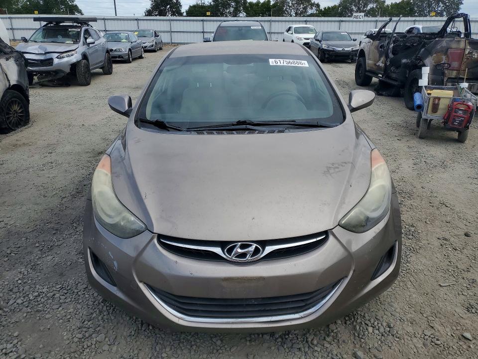 Photo 5 from auction – 2013 HYUNDAI ELANTRA with VIN 5NPDH4AE2DH301471