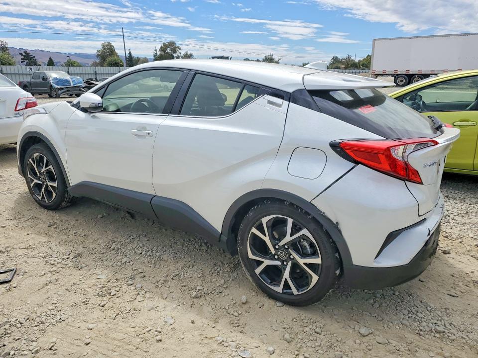 Снимка 2 от търг – 2019 TOYOTA C-HR с VIN JTNKHMBX7K1062300
