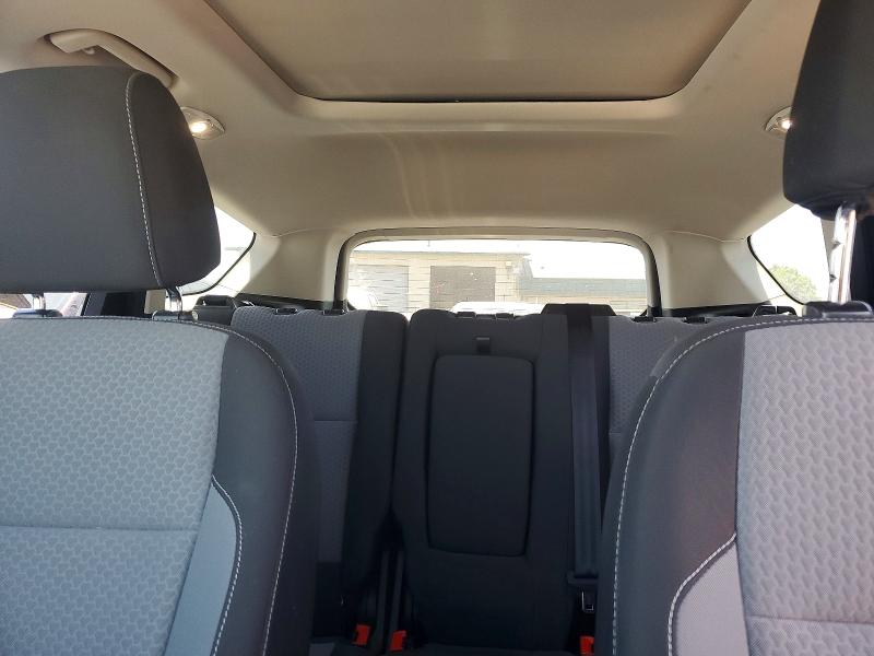 Photo 10 from auction – 2017 FORD ESCAPE with VIN 1FMCU0G9XHUE16787