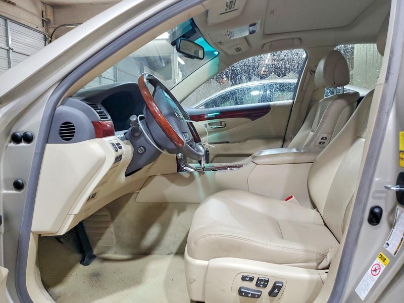 Photo 7 from auction – 2010 LEXUS LS with VIN JTHBL5EF7A5100576