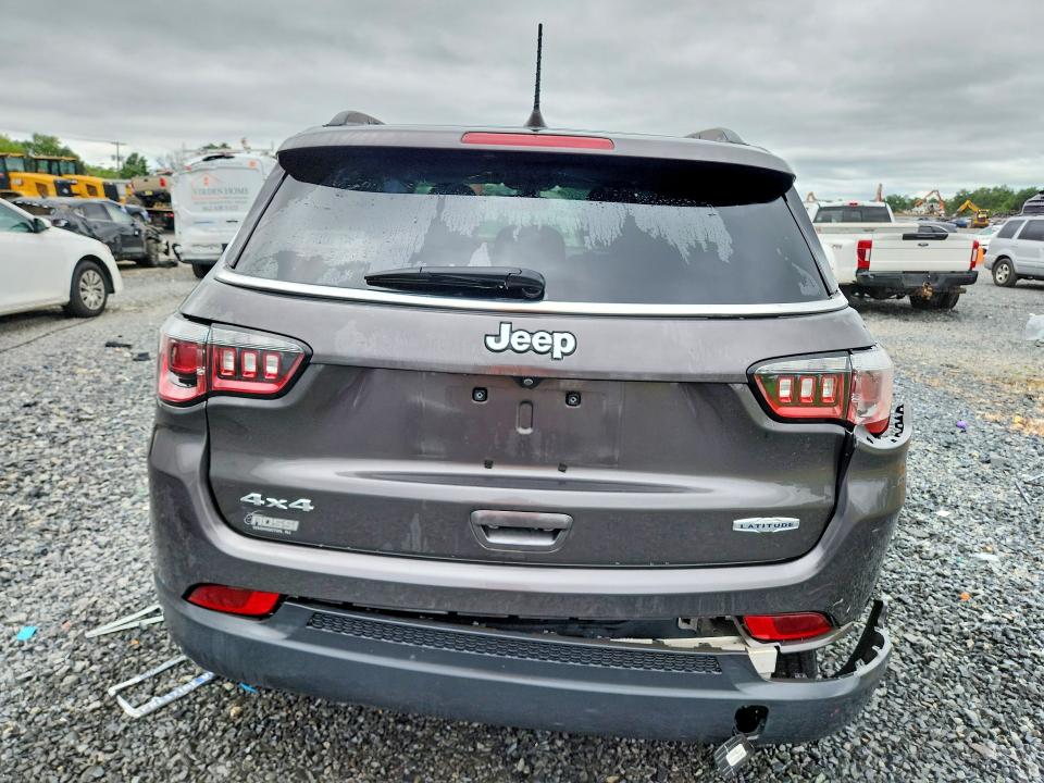 Photo 6 from auction – 2019 JEEP COMPASS with VIN 3C4NJDBB4KT755280