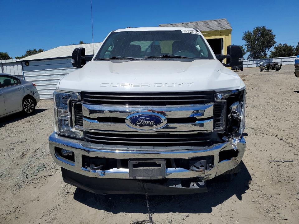 Photo 5 from auction – 2019 FORD F250 with VIN 1FT7W2B68KEF96720