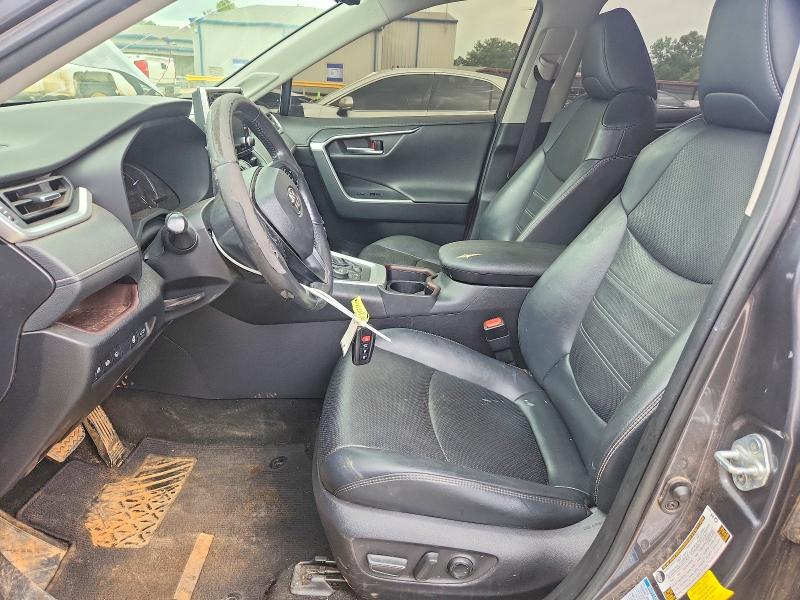 Photo 7 from auction – 2019 TOYOTA RAV4 with VIN JTMN1RFV7KD039447