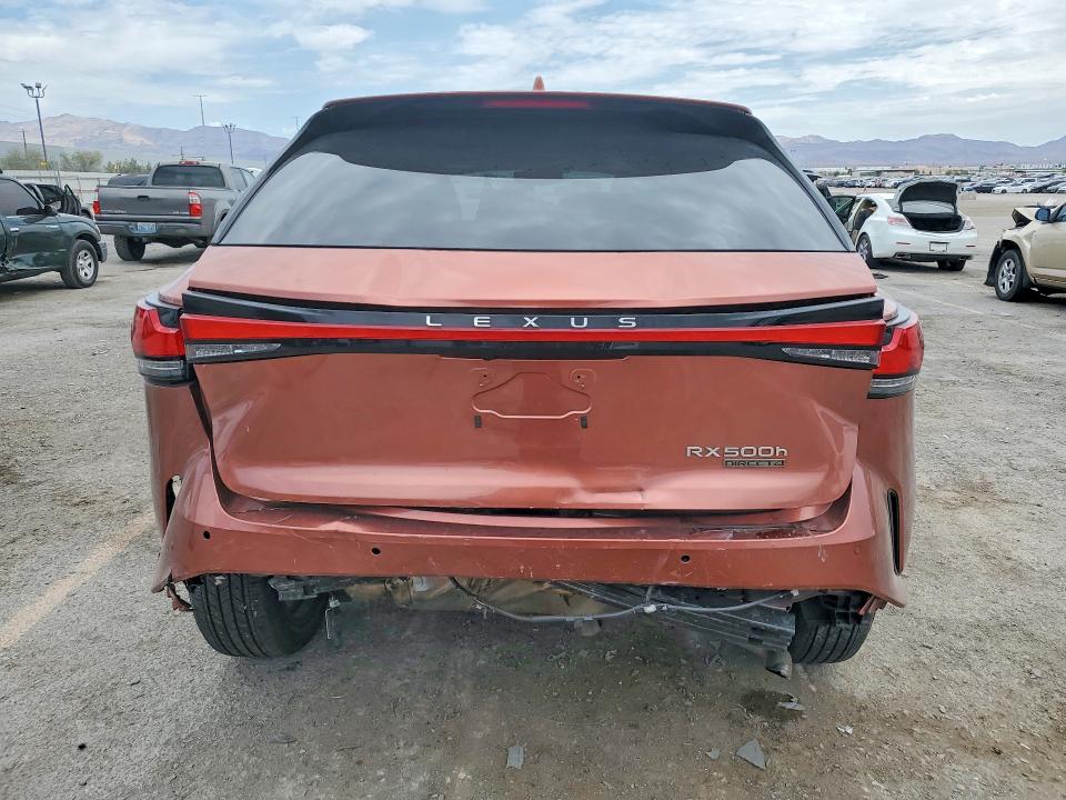 Foto 6 de la subasta – 2023 LEXUS RX con VIN 2T2BCMEA3PC003642