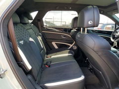 Zdjęcie 11 z aukcji – 2023 BENTLEY BENTAYGA z VIN SJAAR2ZVXPC023588