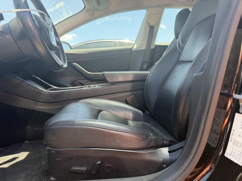 Photo 7 from auction – 2019 TESLA MODEL 3 with VIN 5YJ3E1EA2KF311021