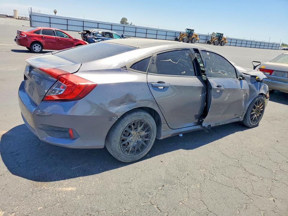 Photo 3 from auction – 2017 HONDA CIVIC with VIN 2HGFC2F52HH537641