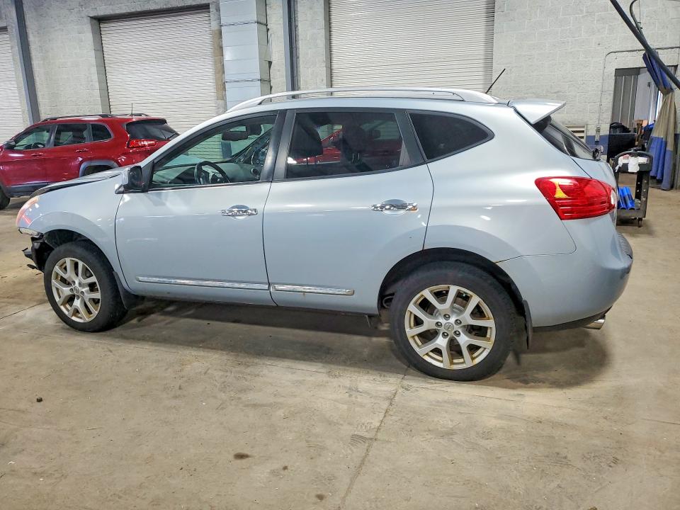 Photo 2 from auction – 2012 NISSAN ROGUE with VIN JN8AS5MV1CW356514