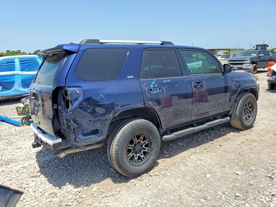 Photo 3 from auction – 2022 TOYOTA 4RUNNER with VIN JTEEU5JR0N5262000