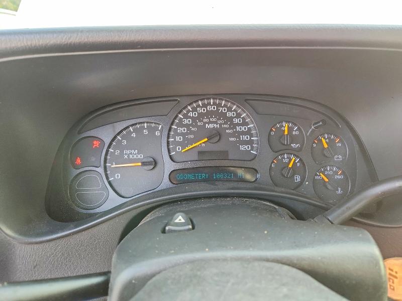Photo 9 from auction – 2005 CHEVROLET SILVERADO with VIN 1GCEC14V85Z348396