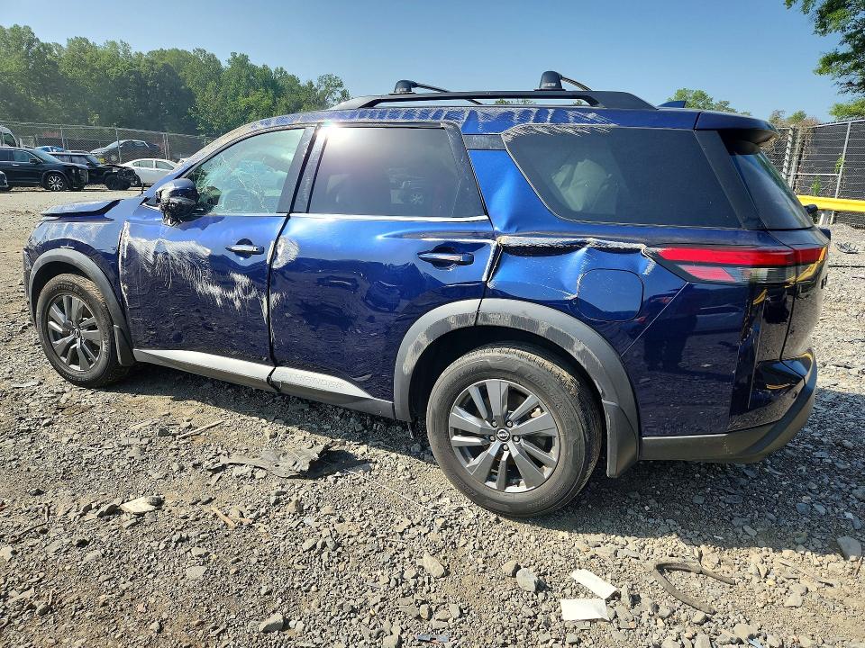 Photo 2 from auction – 2022 NISSAN PATHFINDER with VIN 5N1DR3BD2NC231637