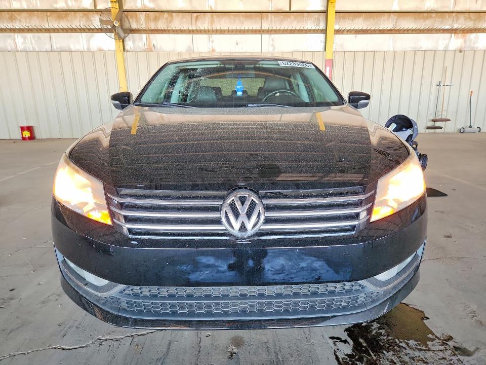 Photo 5 from auction – 2015 VOLKSWAGEN PASSAT with VIN 1VWBT7A37FC040324