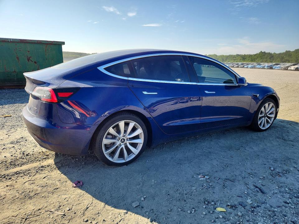 Photo 3 from auction – 2018 TESLA MODEL 3 with VIN 5YJ3E1EB1JF133867