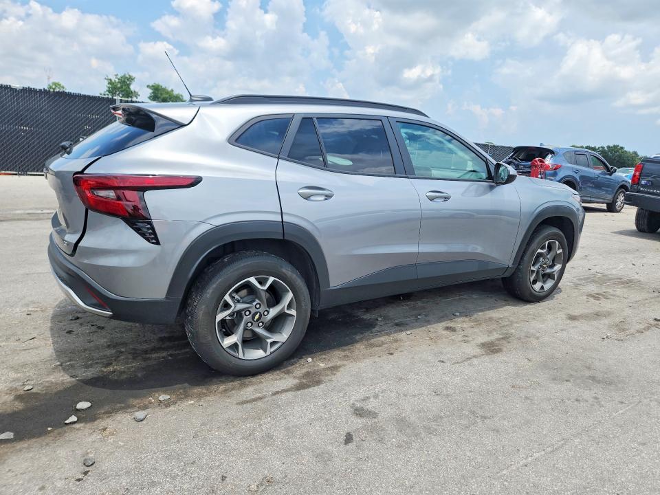 Photo 3 from auction – 2025 CHEVROLET TRAX with VIN KL77LHEP6SC277146